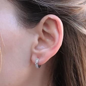 Çapraz Mini Baget Taşlı Gümüş Halka Küpe thumbnail 2