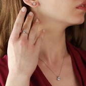 6 Tırnaklı Round Kesim Tek Taş Starlight Diamond Takım thumbnail 2