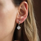 Pırlanta Modeli Zirkon Taşlı Gümüş Küpe thumbnail 1