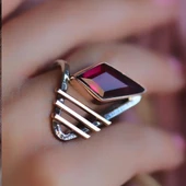 Lal Taşlı Gümüş Otantik Tasarım Yüzük thumbnail 2