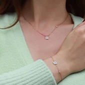 Kare Figürlü Zirkon Taşlı Mine İşli Rose Gold Kaplama Gümüş Takım thumbnail 1