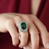 Zirkon Taş Çerçeveli Kök Zümrüt Taşlı  Gümüş Yüzük thumbnail 5