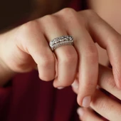 Zirkon Taş Çerçeveli Yüksek Montür Model 5 Taş Starlight Diamond Gümüş Yüzük thumbnail 4