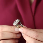 Zirkon Taşlı Model Gümüş Yüzük thumbnail 3