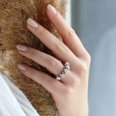 Beştaşlı Çapraz Yüksek Montür Starlight Diamond Gümüş Yüzük thumbnail 1