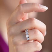 Round Kesim Beştaş Modeli Rose Gold Kaplama Sky Diamond Yüzük thumbnail 3