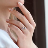 Floral Vine Halo Baget Kesim Starlight Diamond Gümüş Yüzük thumbnail 5