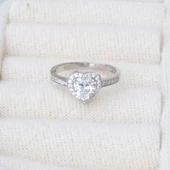 Kalp Pndr Model Zirkon Taşlı Gümüş Yüzük thumbnail 2