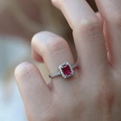 Mini Sonsuzluk Detaylı Kırmızı Zirkon Taşlı Gümüş Yüzük thumbnail 1