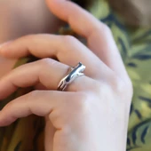 Siyah Gözlü Gümüş Kedi Yüzük thumbnail 3