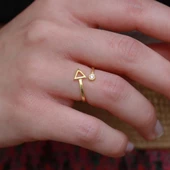 Gold Kaplama Üçgen Zirkon Taşlı Ayarlanabilir Gümüş Yüzük thumbnail 2