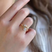 Starlight Diamond Çapraz Model Ayarlanabilir Gold Kaplama Gümüş Yüzük thumbnail 3