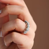 Kalp Detaylı Beştaş Starlight Diamond Gümüş Yüzük thumbnail 3