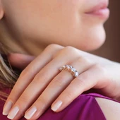 Round Kesim Beştaş Modeli Rose Gold Kaplama Sky Diamond Yüzük thumbnail 5