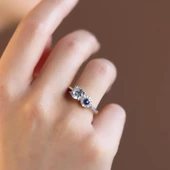 Nazar Boncuklu Tek Taş Modeli Gümüş Yüzük thumbnail 1