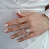 Oval Kesim Baget Taşlı Çift Gümüş Yüzük thumbnail 4