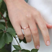 Kalp Zirkon Taşlı Minimal Gümüş Yüzük thumbnail 5