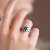 Tanzanit Taşlı Kare Lotus Çiçeği Gümüş Yüzük thumbnail 1