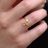 Gold Kaplama Üçgen Zirkon Taşlı Ayarlanabilir Gümüş Yüzük thumbnail 1