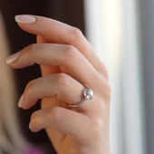 Elegance U Montür Sky Diamond Tek Taş Yüzük thumbnail 3