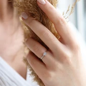 Mini U Montür Tek Taş Starlight Diamond Gümüş Yüzük thumbnail 1