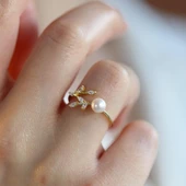 Zirkon Taşlı İnci ve Sarmaşık Minimal 925 Ayar Gümüş Gold Kaplama Yüzük thumbnail 1