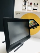 Wacom Cintiq 16 FHD 8192 Seviye 5080 lpi Grafik Tablet (DTK1660) - stantlı - 1