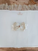 Yenidoğan Beyaz Wool Yün Kumaş Taç Nakışlı Trilüks Kundak Bebek Battaniyesi Beyaz thumbnail 4