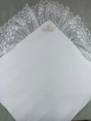 Yenidoğan Saray Kadife Taç Nakışlı İnci Fiyonklu Çift Dantel Duvak Trilüks Kundak Bebek Battaniyesi Vizon-ekru thumbnail 4