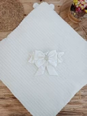 Yenidoğan Beyaz Wool Yün Kumaş Ayıcık Kulaklı Kundak Bebek Battaniyesi Beyaz thumbnail 5