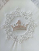 Yenidoğan Sahra Taç Nakışlı Plazma Taşlı Güpürlü Fiyonklu Duvaklı Trilüks Kundak Bebek Battaniyesi Sütlü Kahve thumbnail 6