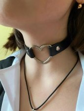 Siyah Deri Tasma Kalp 35 cm Choker Bayan Kolye Takı - 1
