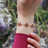 3 İkonik Alhambra Yonca Zultanit Taşlı Rose Gold Kaplama Asansörlü Bileklik thumbnail 1