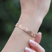 Zirkon Taşlı Rose Gold Kaplama Melek Gümüş Kelepçe thumbnail 3