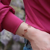 3 İkonik Alhambra Yonca Zultanit Taşlı Rose Gold Kaplama Asansörlü Bileklik thumbnail 2