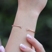 Tiff Modeli Zirkon Taşlı Rose Gold Kaplama Kelepçe thumbnail 1