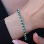 Yeşil Zirkon Taşlı Kalpli Su Yolu Gümüş Bileklik thumbnail 1