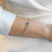 Sonsuzluk Nazar Boncuklu Annem Yazılı Gümüş Kelepçe thumbnail 2