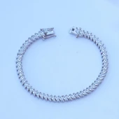 Mekik Modeli Zirkon Taşlı Su Yolu Gümüş Bileklik thumbnail 3