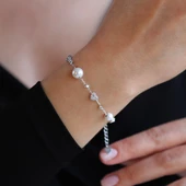 Kalp İnci Detaylı Zarif Gümüş Bileklik thumbnail 1