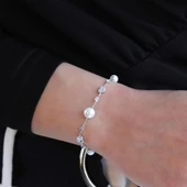 Kalp İnci Detaylı Zarif Gümüş Bileklik thumbnail 2