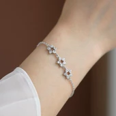 Zirkon Taşlı 3 Sıra Yıldız Figürlü Gümüş Bileklik thumbnail 3