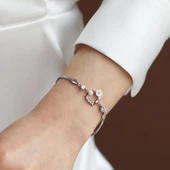 İnci ve Çiçek Motifli Çift Zincirli  Gümüş Bileklik thumbnail 1