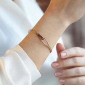 Düğüm Taşlı  Rose Gold Kaplama Gümüş Bileklik thumbnail 1