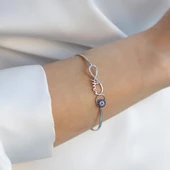 Sonsuzluk Nazar Boncuklu Annem Yazılı Gümüş Kelepçe thumbnail 3