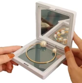 Saklama Takı Kutusu Güvenli Şeffaf Film Çerçeveli Geniş Boyutlu 11cmx11cm Standlı 3D Saklama Kutusu thumbnail 2