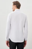 Beyaz Uzun Kollu Sert Yaka Cepsiz Pamuklu Likralı Klasik Slim Fit Dar Kesim Gömlek 1004245234 thumbnail 5