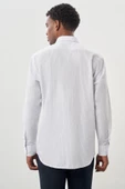 Beyaz Uzun Kol Desen İtalyan Yaka Cepli Pamuklu Classic Comfort Fit Gömlek 1004245185 thumbnail 5