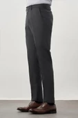 Koyu Antrasit Esnek Yandan Cepli Comfort Fit Classic Pantolon 1003245207 thumbnail 3