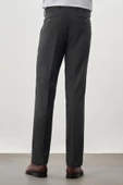Koyu Antrasit Esnek Yandan Cepli Comfort Fit Classic Pantolon 1003245207 thumbnail 4